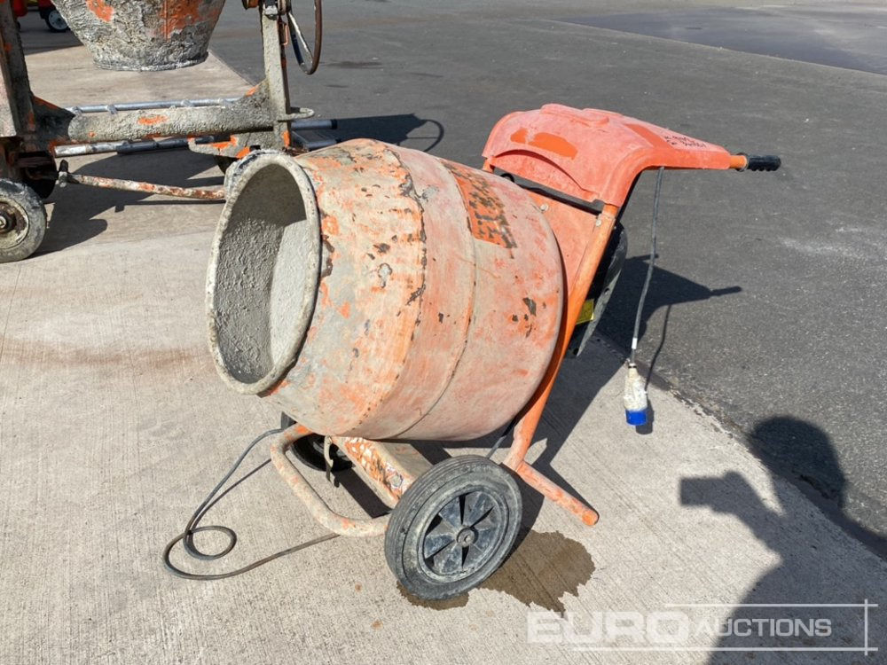 Altrad Minimmix 150 240 Volt Cement Mixer - Бетономешалка: фото 1 Altrad Minimmix 150 240 Volt Cement Mixer - Бетономешалка: фото 1