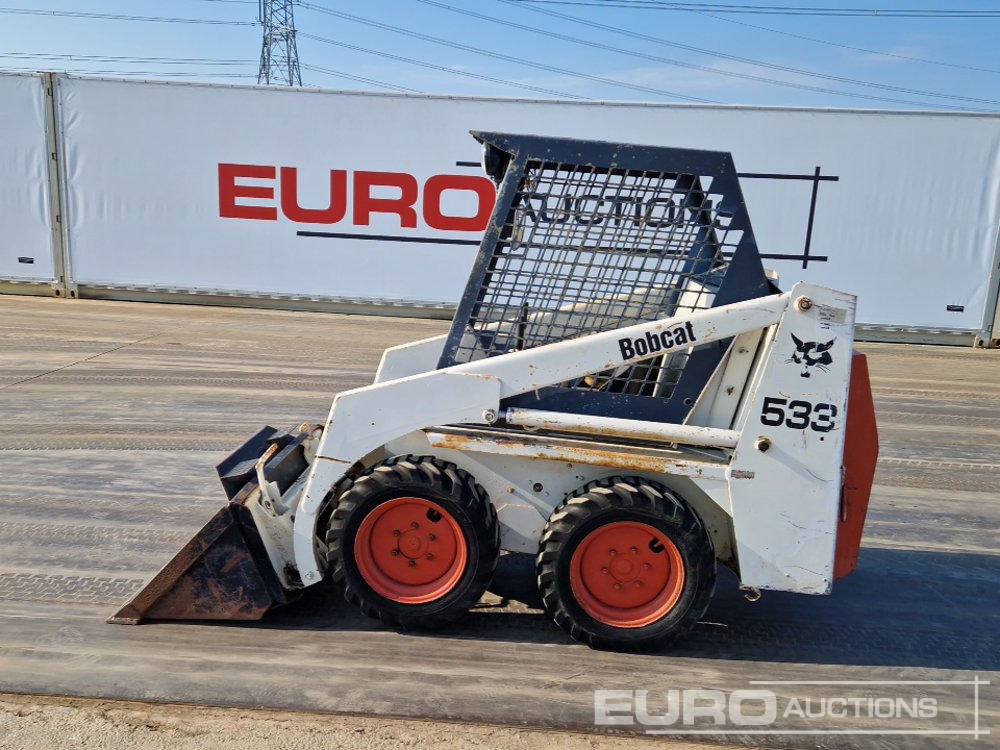 Bobcat 533 - Мини-погрузчик с бортовым поворотом: фото 2 Bobcat 533 - Мини-погрузчик с бортовым поворотом: фото 2