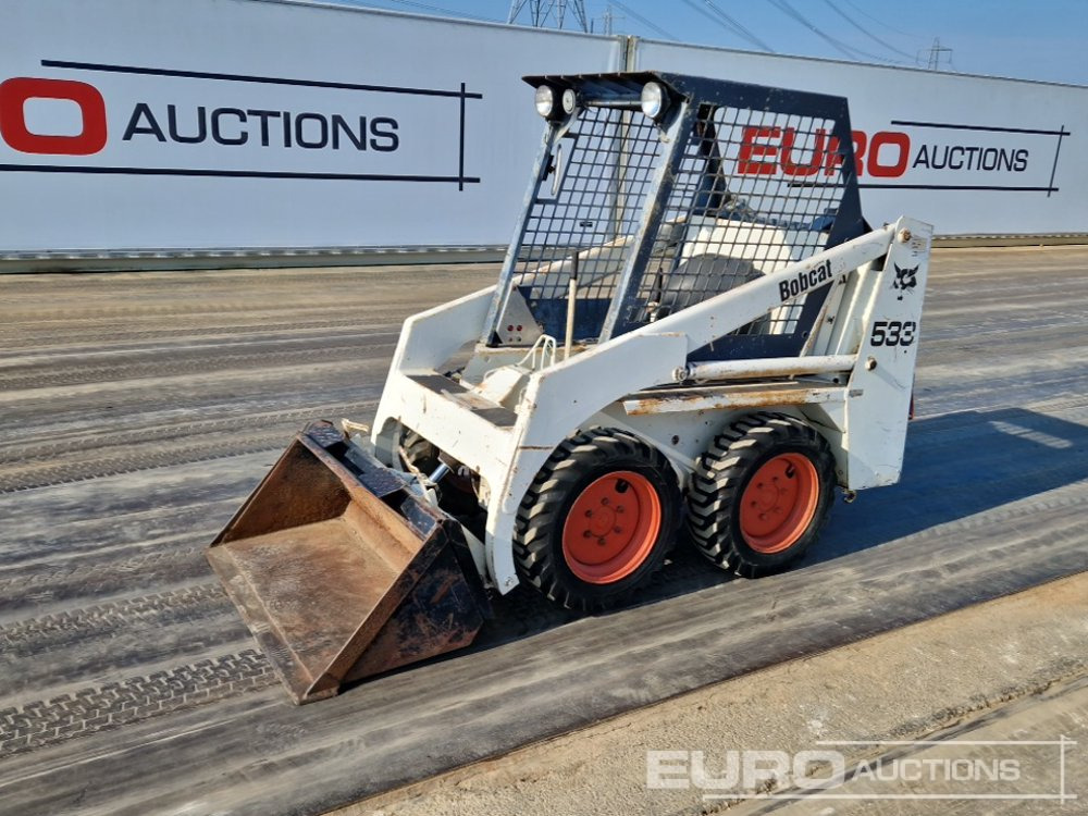 Bobcat 533 - Мини-погрузчик с бортовым поворотом: фото 1 Bobcat 533 - Мини-погрузчик с бортовым поворотом: фото 1