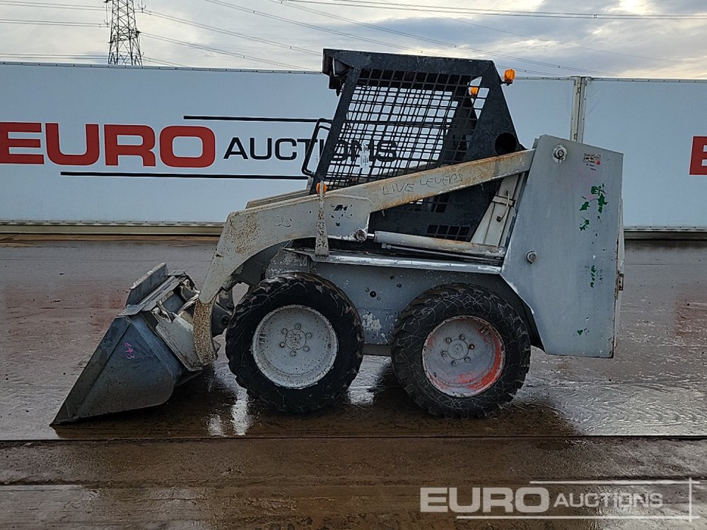 Bobcat 643 - Мини-погрузчик с бортовым поворотом: фото 2 Bobcat 643 - Мини-погрузчик с бортовым поворотом: фото 2