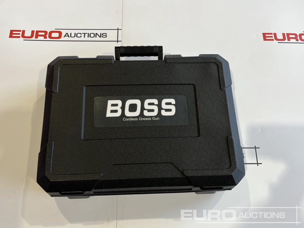 Boss 21 Volt Lithium Battery Cordless Grease Gun, 2 Batteries, Charger, Case, Shoulder Strap, Extension Pieces and Fittings - Строительное оборудование: фото 1 Boss 21 Volt Lithium Battery Cordless Grease Gun, 2 Batteries, Charger, Case, Shoulder Strap, Extension Pieces and Fittings - Строительное оборудование: фото 1