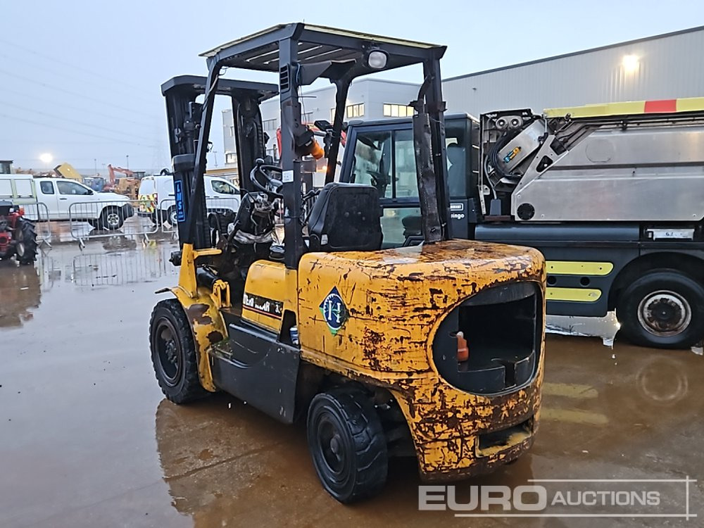 CAT DP35K - Дизельный погрузчик: фото 3 CAT DP35K - Дизельный погрузчик: фото 3