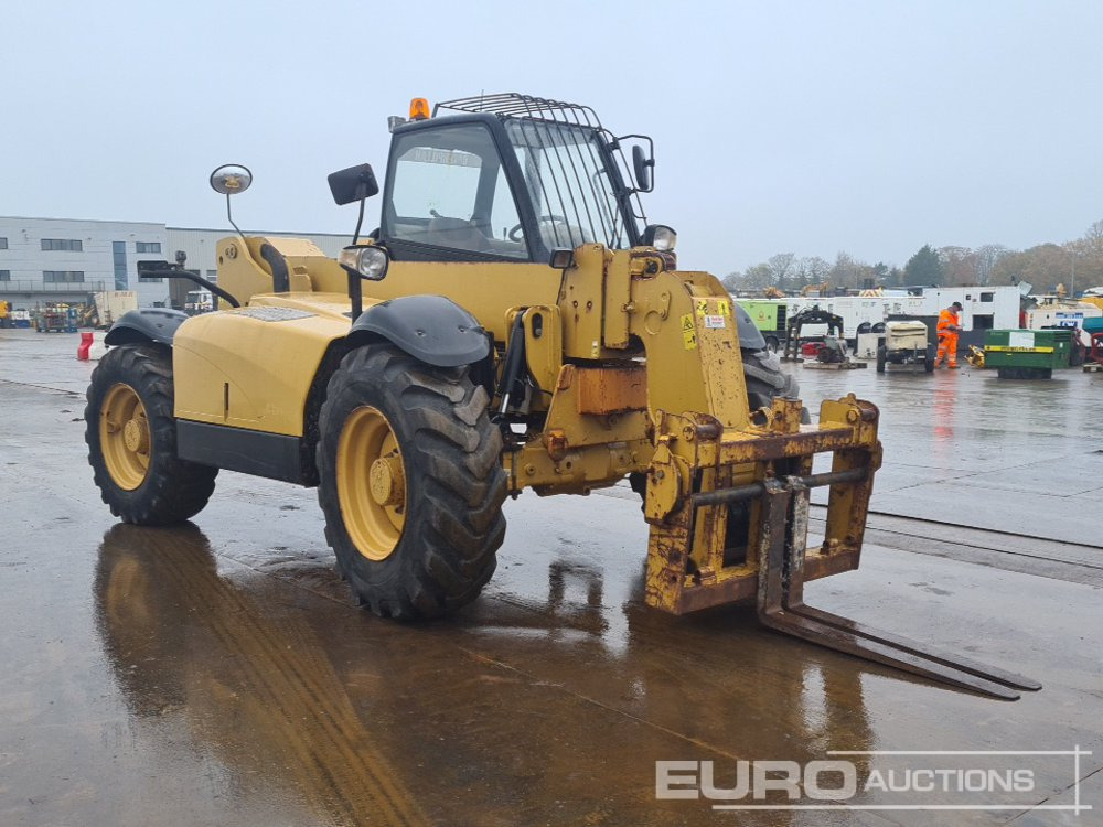 Телескопический погрузчик CAT TH340B: фото 7 Телескопический погрузчик CAT TH340B: фото 7