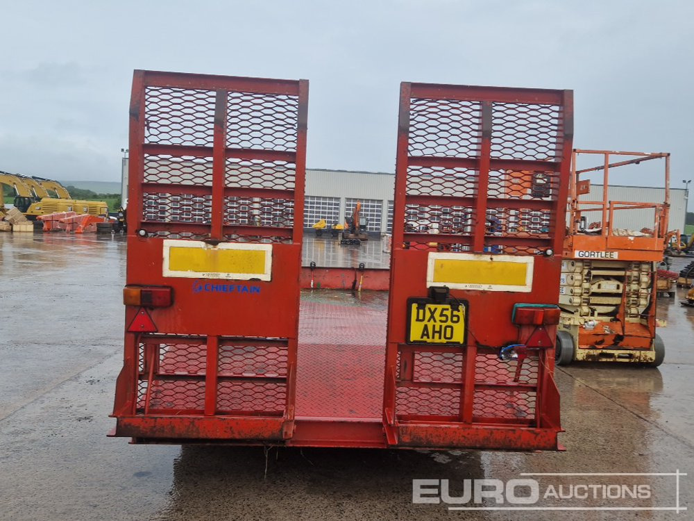 Chieftain Tri Axle Drag Low Loader Trailer, Ramps, Air Brakes - Низкорамный полуприцеп: фото 4 Chieftain Tri Axle Drag Low Loader Trailer, Ramps, Air Brakes - Низкорамный полуприцеп: фото 4