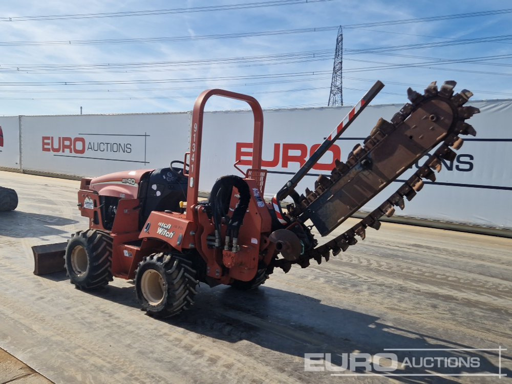 Ditch Witch RT40 - Траншеекопатель: фото 3 Ditch Witch RT40 - Траншеекопатель: фото 3