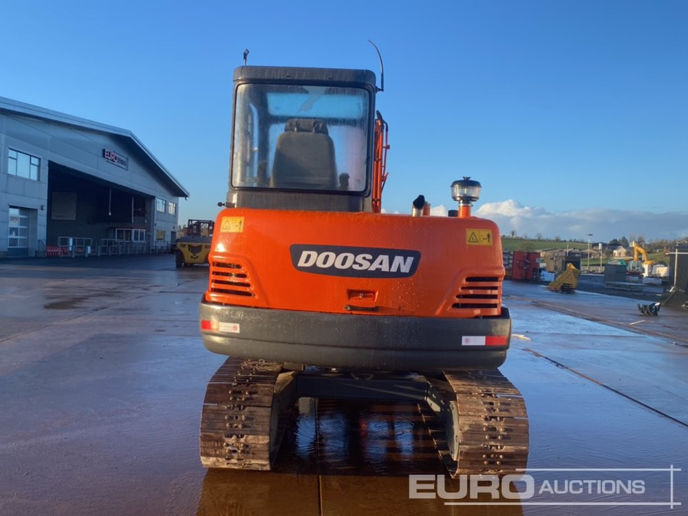 Doosan DH55-V - Мини-экскаватор: фото 4 Doosan DH55-V - Мини-экскаватор: фото 4