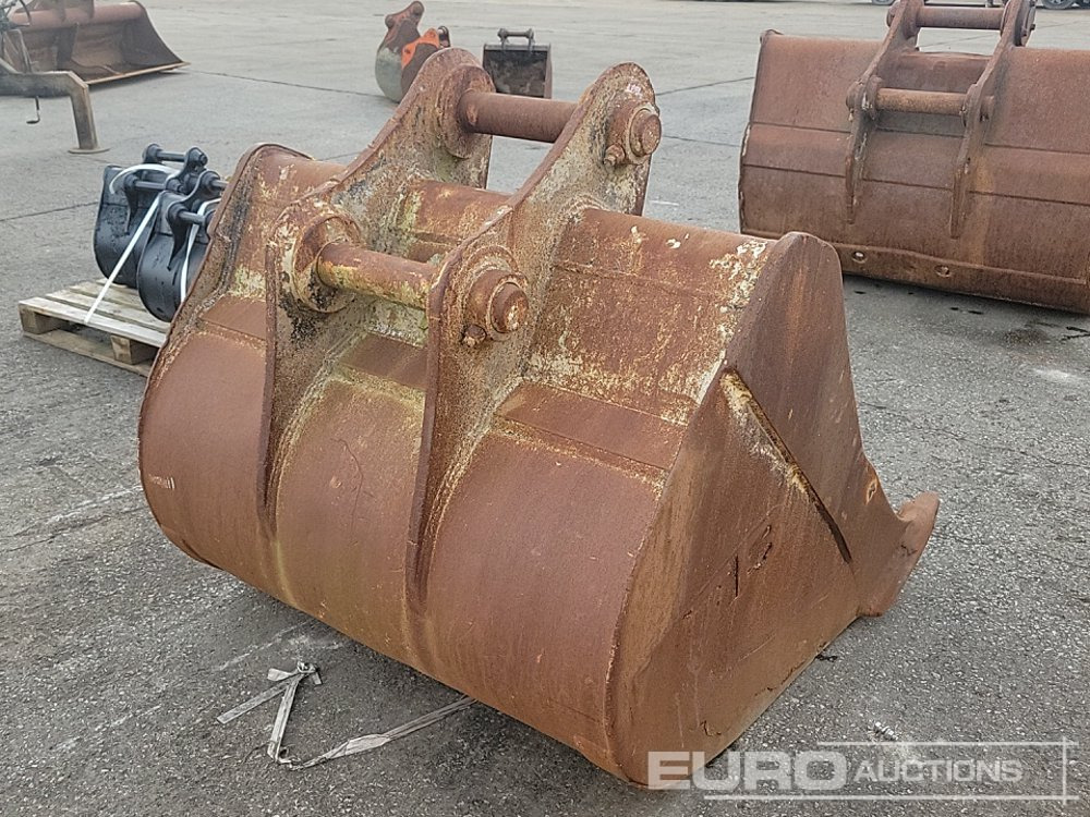 JCB 54" Digging Bucket 80mm Pin to suit 20 Ton Excavator - Ковш: фото 5 JCB 54" Digging Bucket 80mm Pin to suit 20 Ton Excavator - Ковш: фото 5