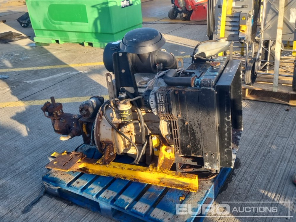 John Deere 4 Cylinder Engine, Pump - Двигатель: фото 2 John Deere 4 Cylinder Engine, Pump - Двигатель: фото 2