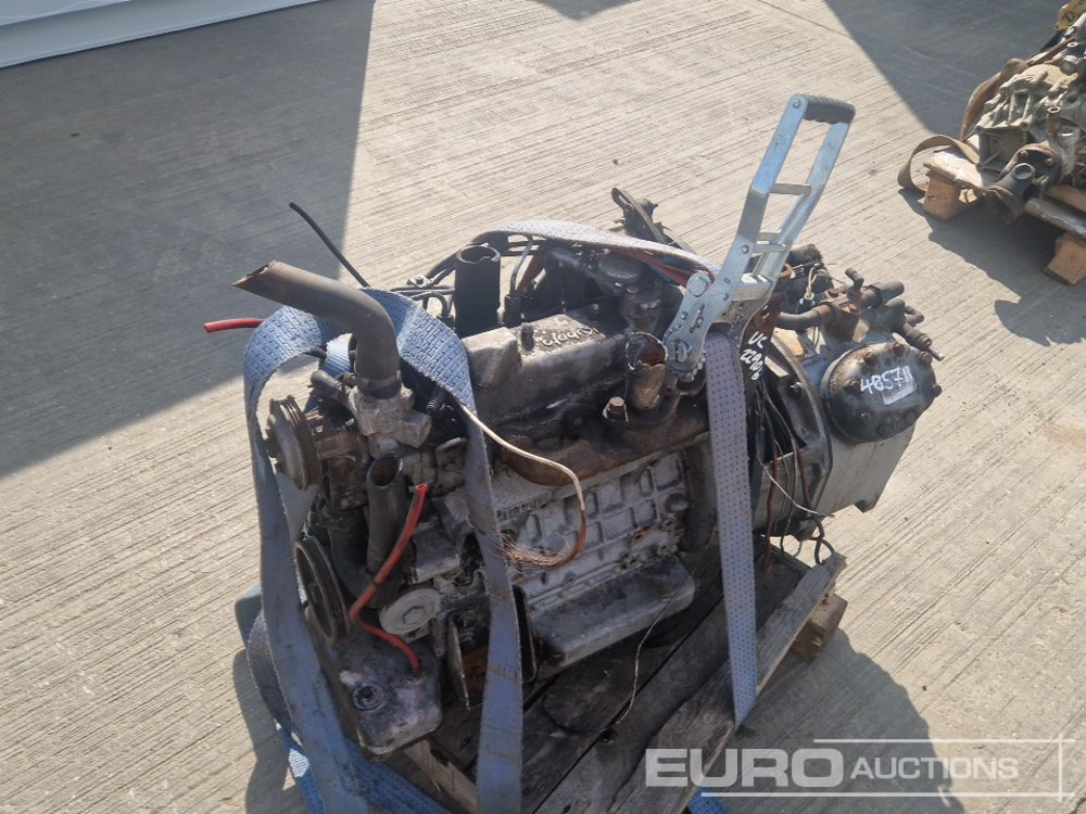 Kubota 4 Cylinder Engine, Pump - Двигатель: фото 1 Kubota 4 Cylinder Engine, Pump - Двигатель: фото 1
