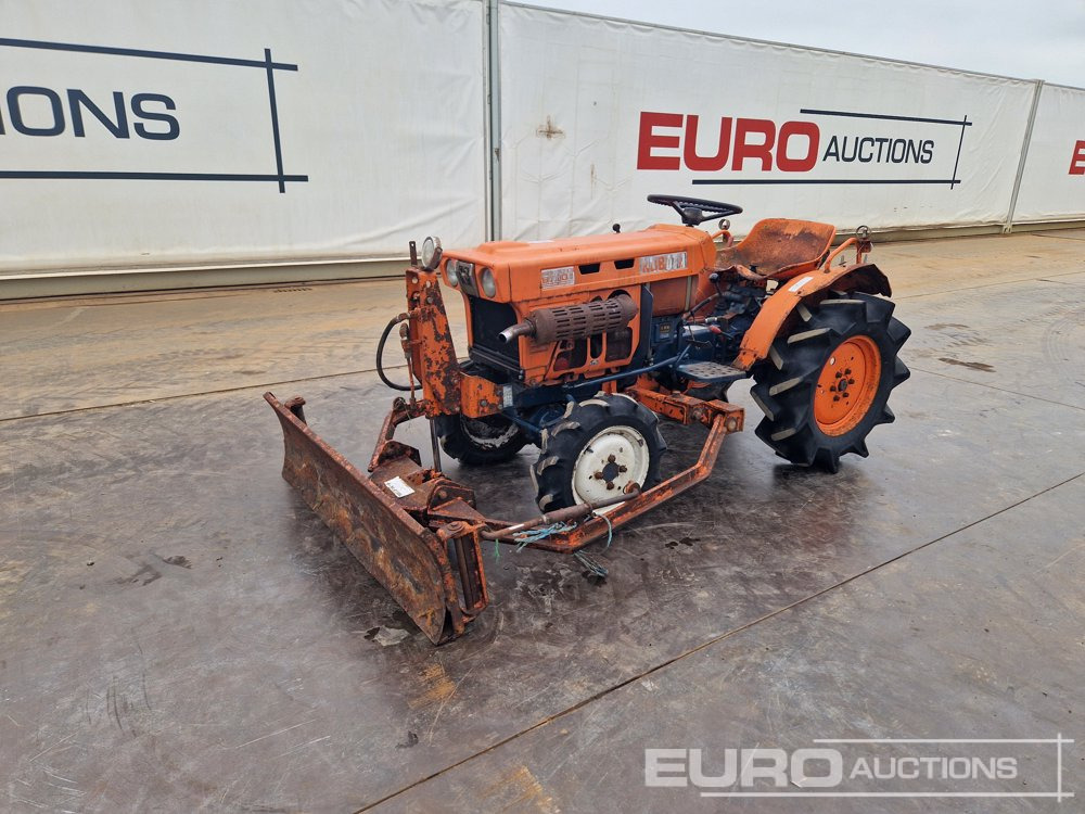 Kubota B7001 - Минитрактор: фото 1 Kubota B7001 - Минитрактор: фото 1