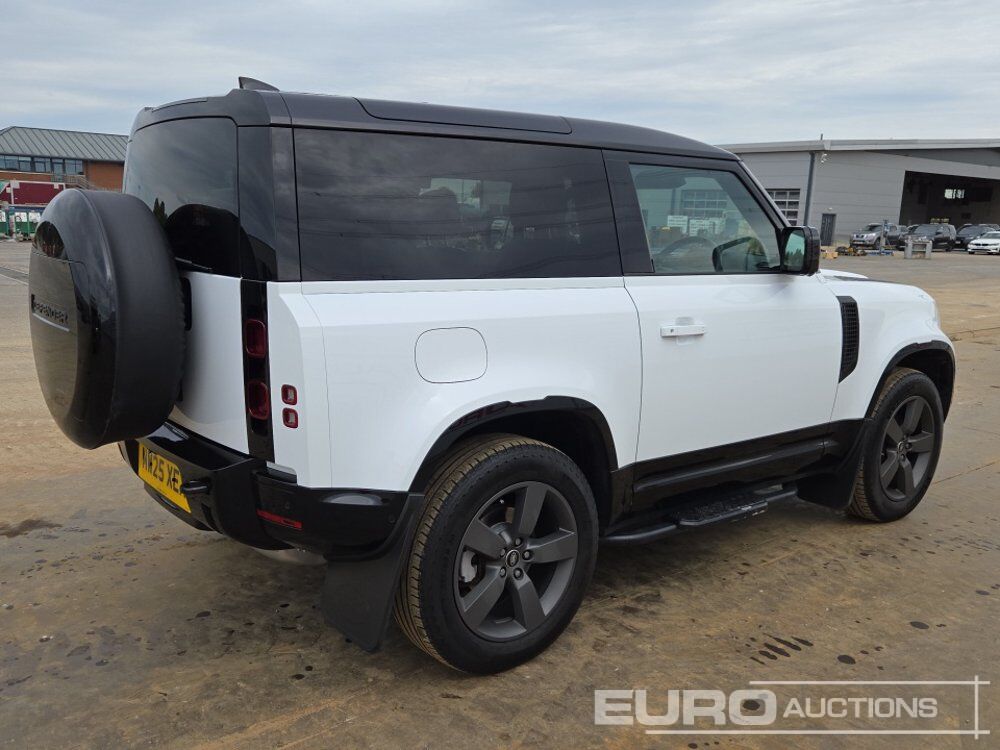 Land Rover Defender 90 - Внедорожник: фото 5 Land Rover Defender 90 - Внедорожник: фото 5