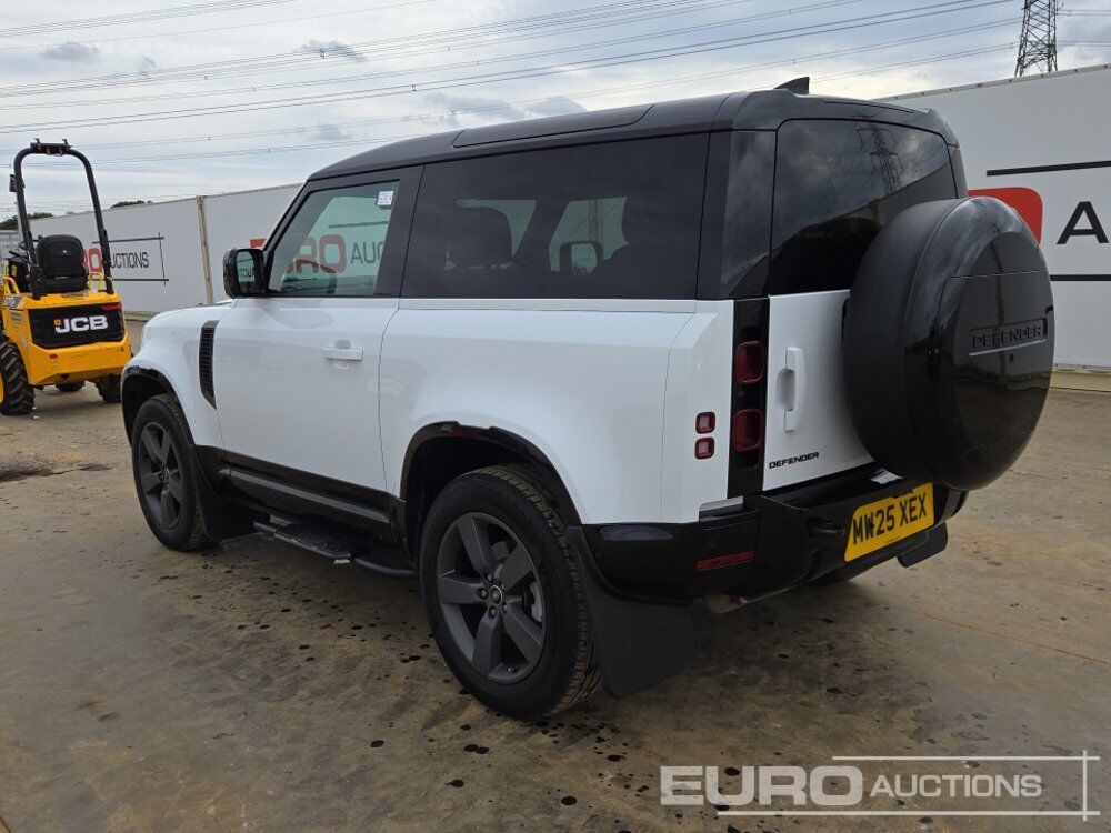 Land Rover Defender 90 - Внедорожник: фото 3 Land Rover Defender 90 - Внедорожник: фото 3