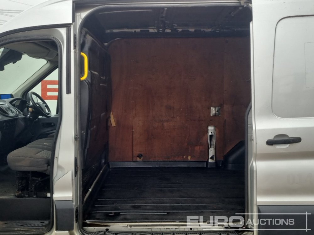 Лёгкий коммерческий автомобиль 2016 Ford Transit 290: фото 11