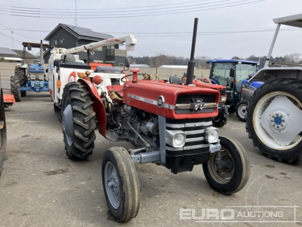 Massey Ferguson 135 - Трактор: фото 2 Massey Ferguson 135 - Трактор: фото 2
