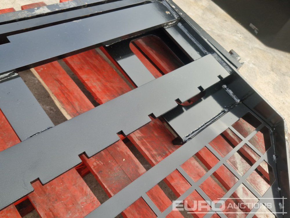Навесное оборудование для Экскаваторов Unused Pallet Fork Frame & Forks to suit Skidsteer Loader: фото 8
