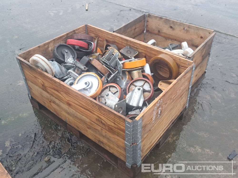 Pallet of Casters (2 of) - Строительное оборудование: фото 1 Pallet of Casters (2 of) - Строительное оборудование: фото 1