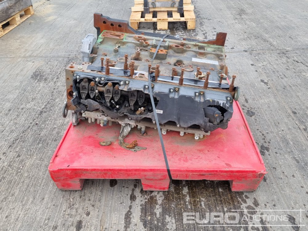 Perkins 6 Cylinder Engine Block - Двигатель: фото 4 Perkins 6 Cylinder Engine Block - Двигатель: фото 4