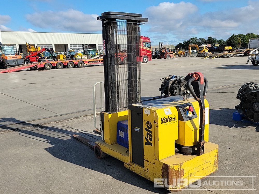Yale MC12 - Погрузочно-разгрузочная техника: фото 3 Yale MC12 - Погрузочно-разгрузочная техника: фото 3