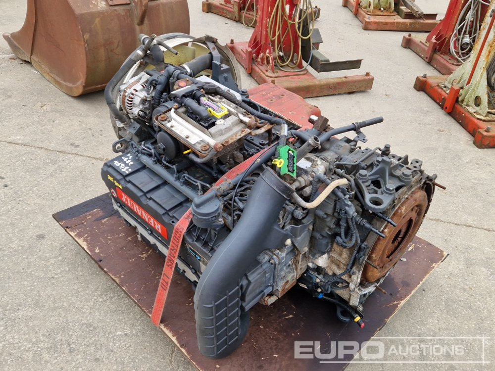 Renault 6 Cylinder Engine - Двигатель: фото 1 Renault 6 Cylinder Engine - Двигатель: фото 1