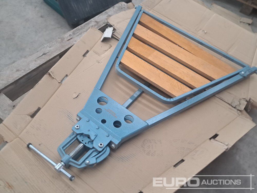 Ridgid Foldable Workbench/ Vice Stand - Оборудование для гаражей/ Мастерских: фото 3 Ridgid Foldable Workbench/ Vice Stand - Оборудование для гаражей/ Мастерских: фото 3