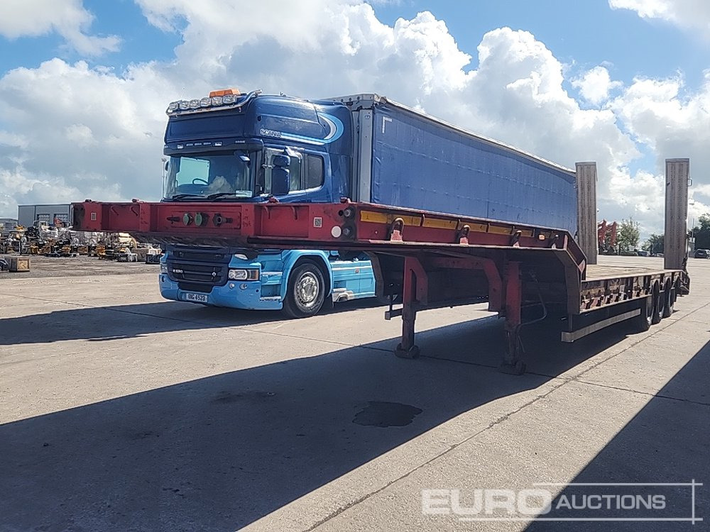SDC Tri Axle Stepframe Low Loader Trailer, Ramps - Низкорамный полуприцеп: фото 1 SDC Tri Axle Stepframe Low Loader Trailer, Ramps - Низкорамный полуприцеп: фото 1