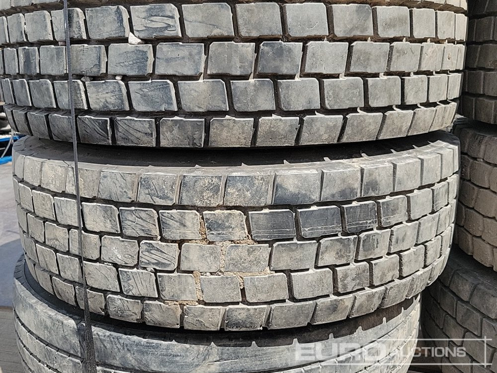Шина Selection of Various Size Tyre & Rim (13 of): фото 18