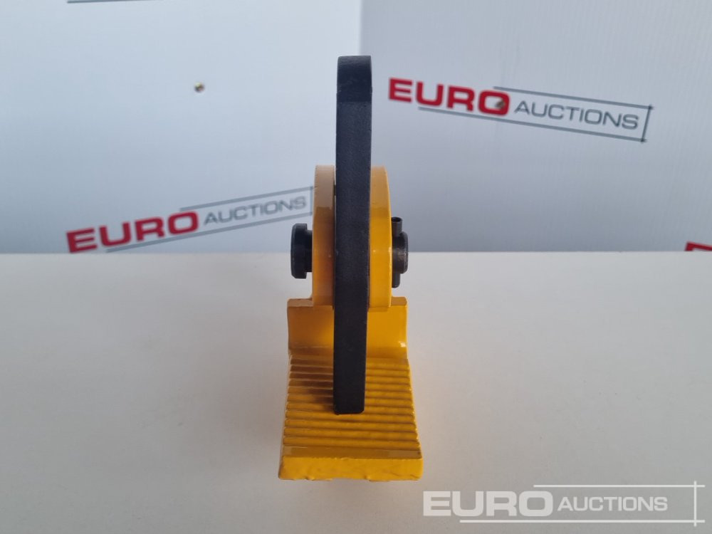 Unused 1 Ton PDB Horizontal Plate Lifting Clamp - Оборудование для гаражей/ Мастерских: фото 2 Unused 1 Ton PDB Horizontal Plate Lifting Clamp - Оборудование для гаражей/ Мастерских: фото 2