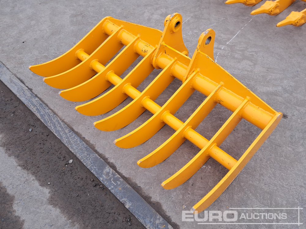 Unused 44" Rake 45mm Pin to suit 4-6 Ton Excavator - Ковш: фото 1 Unused 44" Rake 45mm Pin to suit 4-6 Ton Excavator - Ковш: фото 1