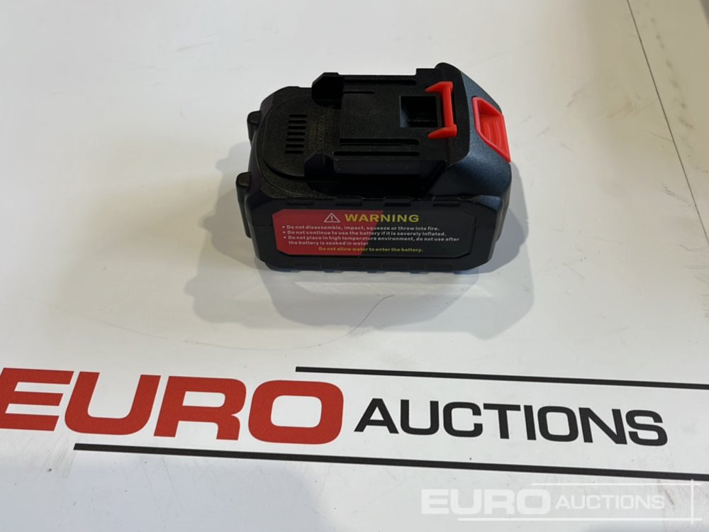 Строительное оборудование Unused Boss 21 Volt Lithium Battery Cordless Grease Gun, 2 Batteries, Charger, Case, Shoulder Strap, Extension Pieces and Fittings: фото 8 Строительное оборудование Unused Boss 21 Volt Lithium Battery Cordless Grease Gun, 2 Batteries, Charger, Case, Shoulder Strap, Extension Pieces and Fittings: фото 8