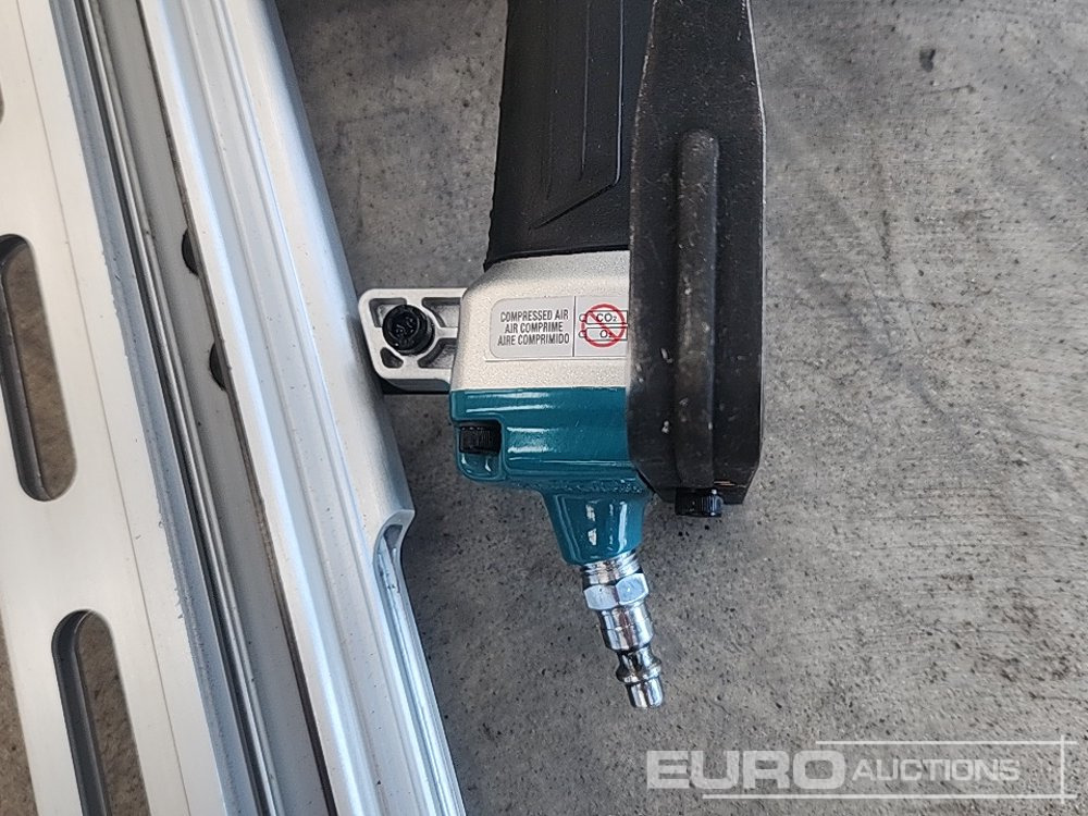 Строительное оборудование Unused Makita AN924 Pneumatic Nailer (Body Only): фото 10