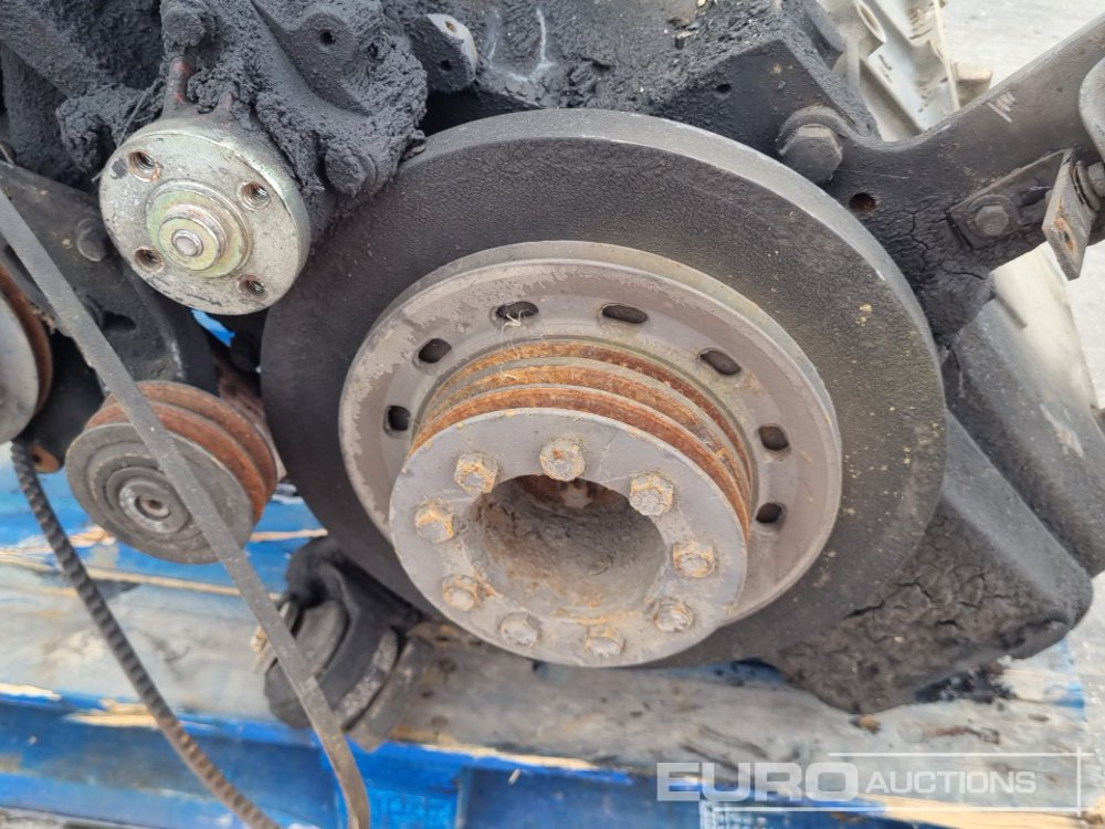 Двигатель Volvo 6 Cylinder Engine: фото 11