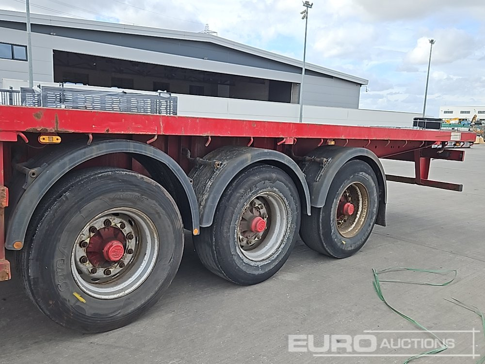 Weightmaster Tri Axle Flatbed Trailer, Twist Locks (Plating Cert Available) - Полуприцеп бортовой/ Платформа: фото 3 Weightmaster Tri Axle Flatbed Trailer, Twist Locks (Plating Cert Available) - Полуприцеп бортовой/ Платформа: фото 3