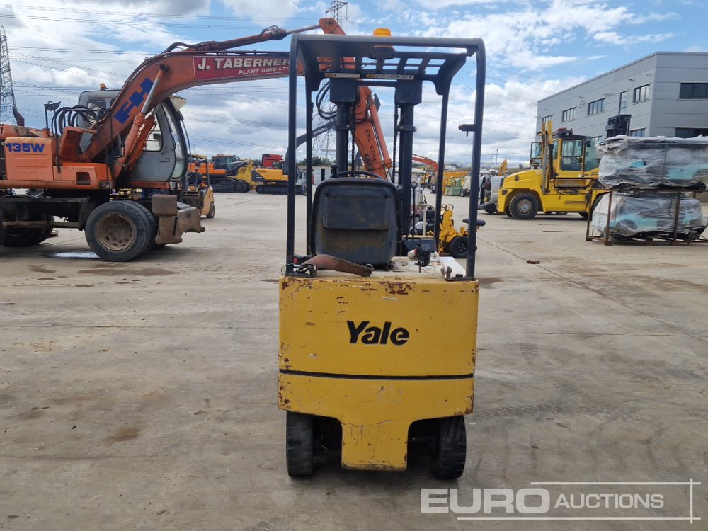 Yale ERC12DAEV2160 Electric Forklift, 2 Stage Mast, Forks (No Drive) - Электропогрузчик: фото 4 Yale ERC12DAEV2160 Electric Forklift, 2 Stage Mast, Forks (No Drive) - Электропогрузчик: фото 4