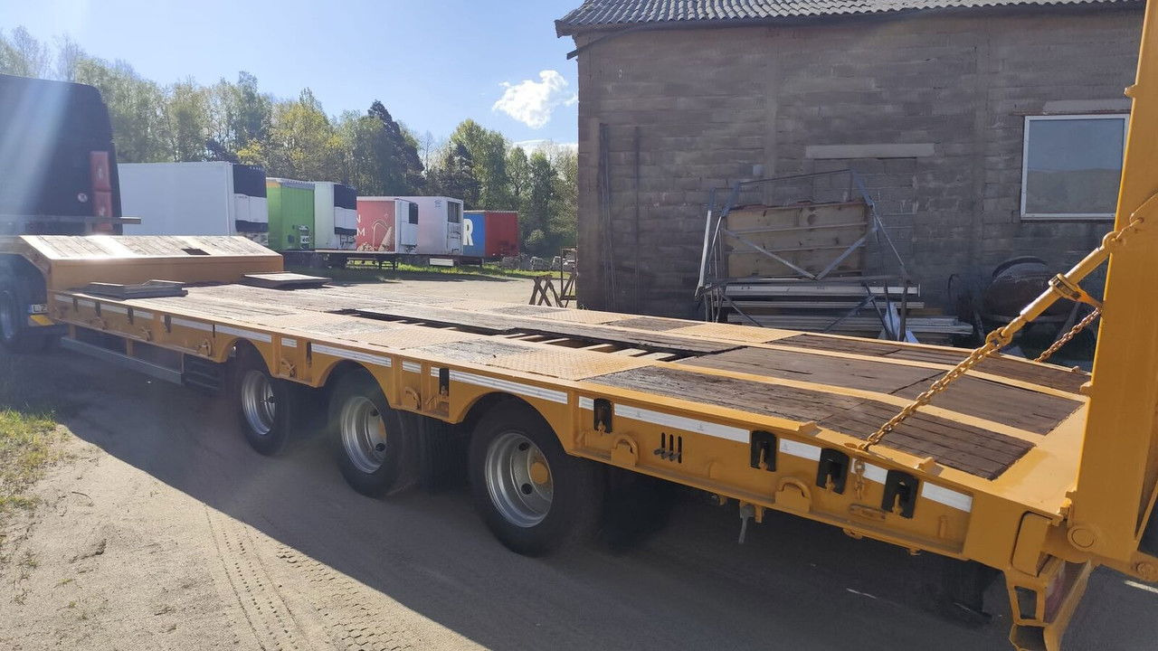 Diversen MAC Trailer - Низкорамный полуприцеп: фото 3 Diversen MAC Trailer - Низкорамный полуприцеп: фото 3