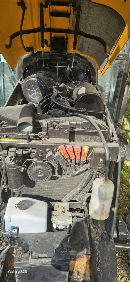 JCB 354 - Трактор: фото 5 JCB 354 - Трактор: фото 5