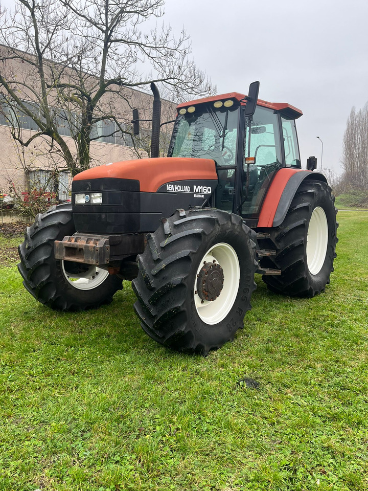 Trattore usato New Holland M160 - Трактор: фото 1 Trattore usato New Holland M160 - Трактор: фото 1