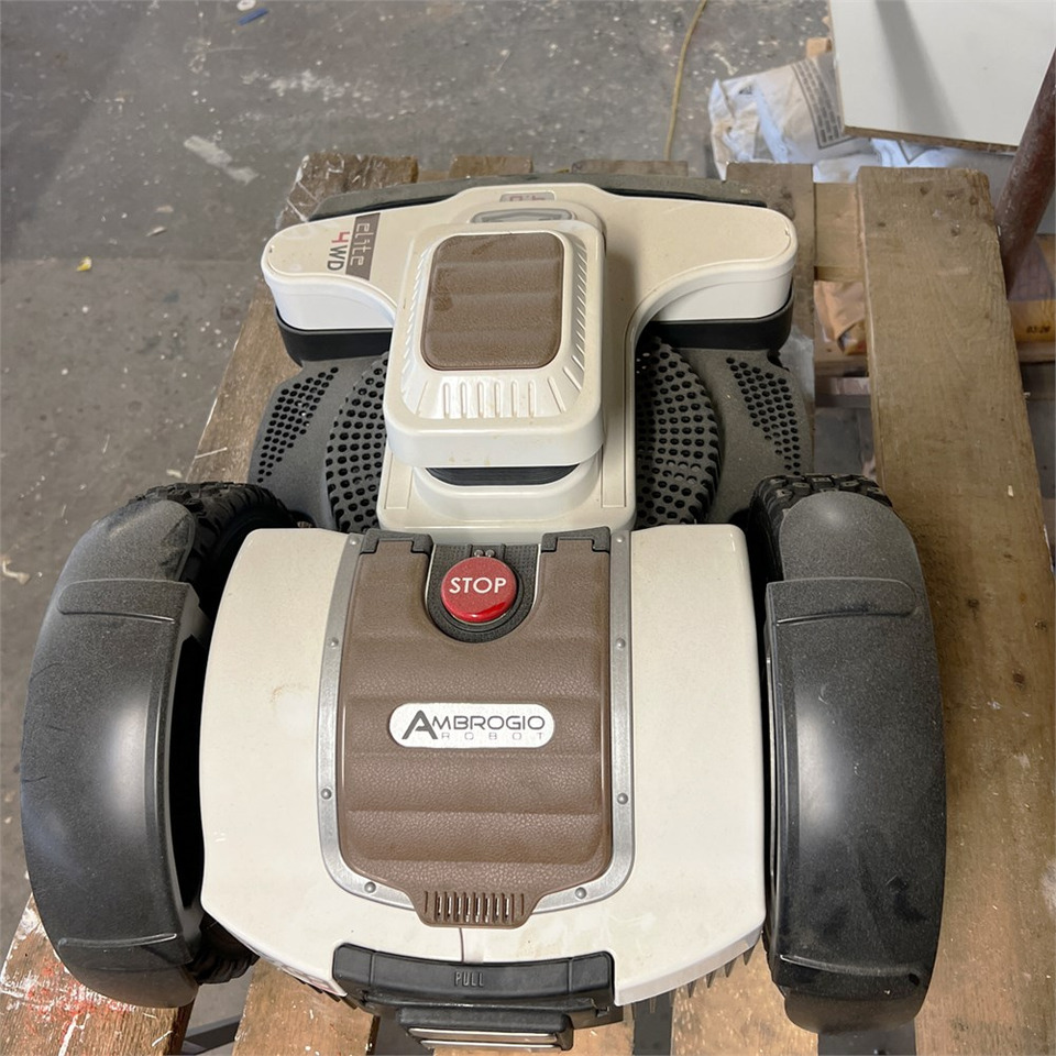 Ambrogio 4.0 Elite Premium - Газонокосилка: фото 3 Ambrogio 4.0 Elite Premium - Газонокосилка: фото 3