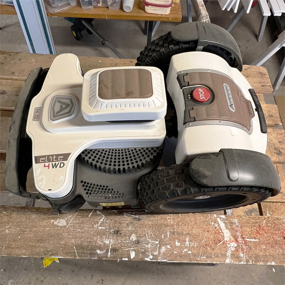 Ambrogio 4.0 Elite Premium - Газонокосилка: фото 2 Ambrogio 4.0 Elite Premium - Газонокосилка: фото 2