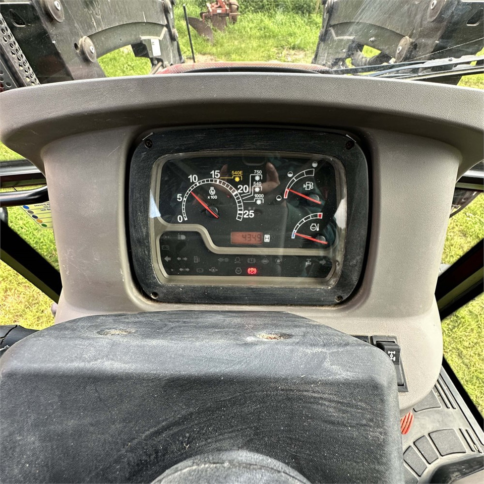 Трактор Case IH Farmall 65 A: фото 28