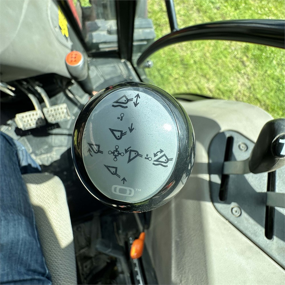 Трактор Case IH Farmall 65 A: фото 18