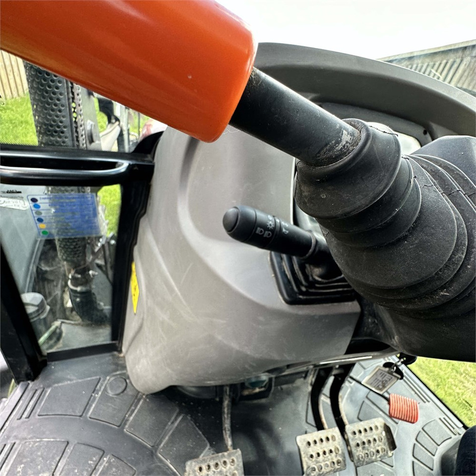 Трактор Case IH Farmall 65 A: фото 27