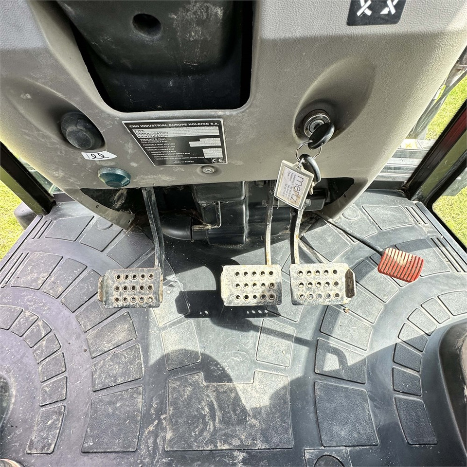 Трактор Case IH Farmall 65 A: фото 22