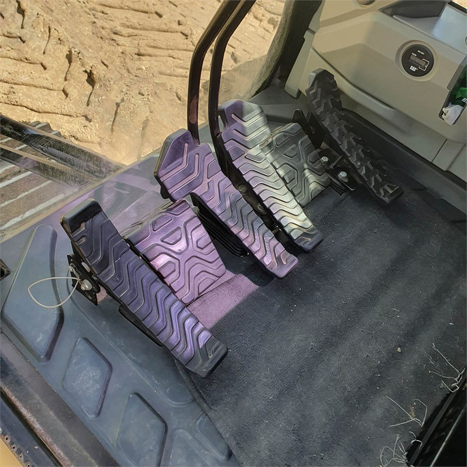 Гусеничный экскаватор Caterpillar 323 EL: фото 19