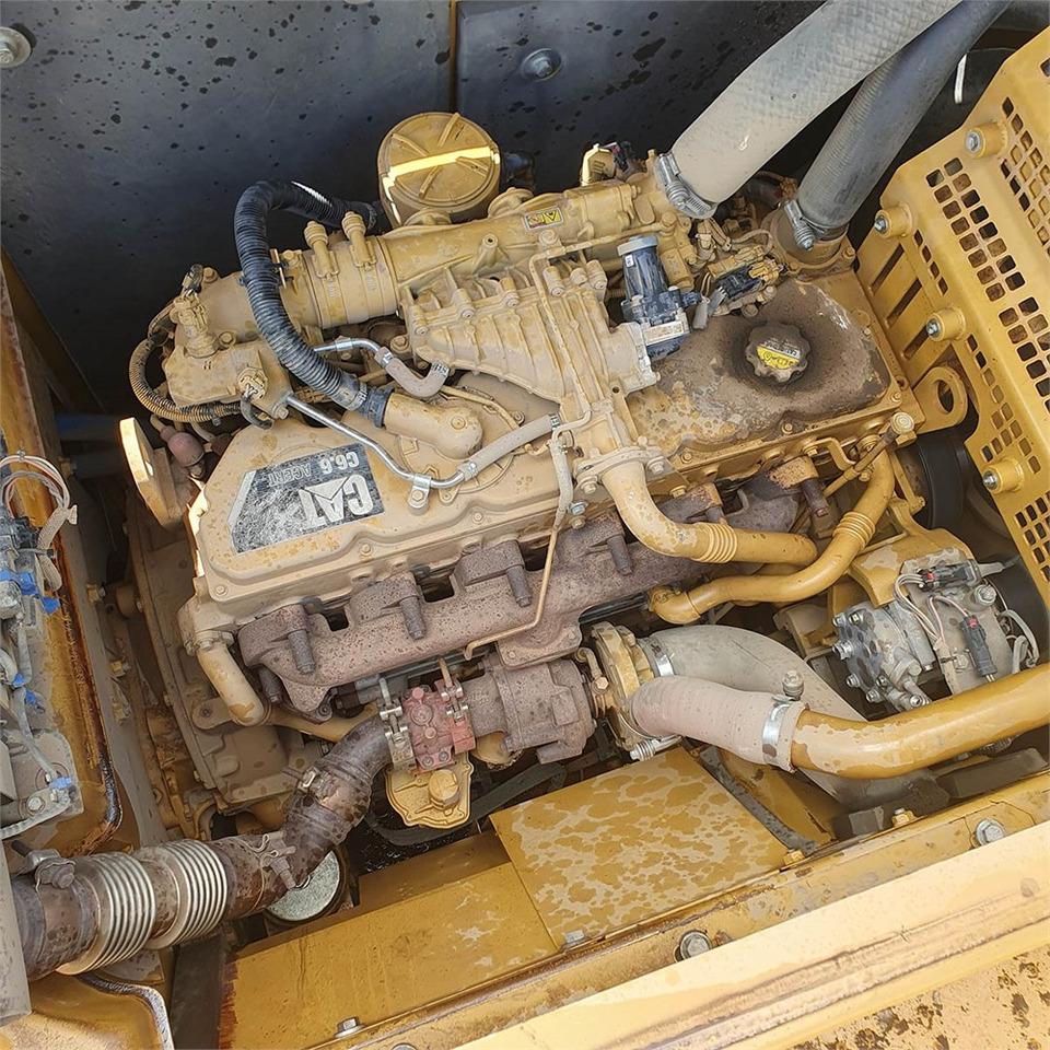 Гусеничный экскаватор Caterpillar 323 EL: фото 37