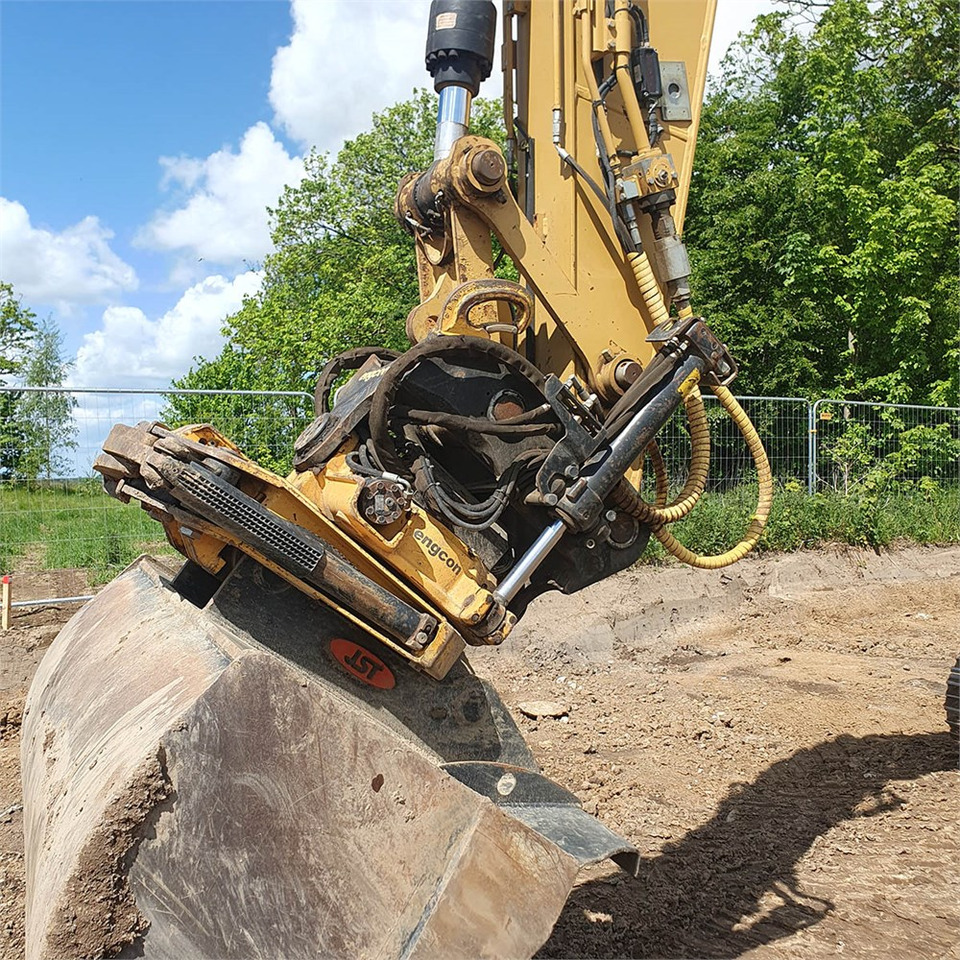 Гусеничный экскаватор Caterpillar 323 EL: фото 29