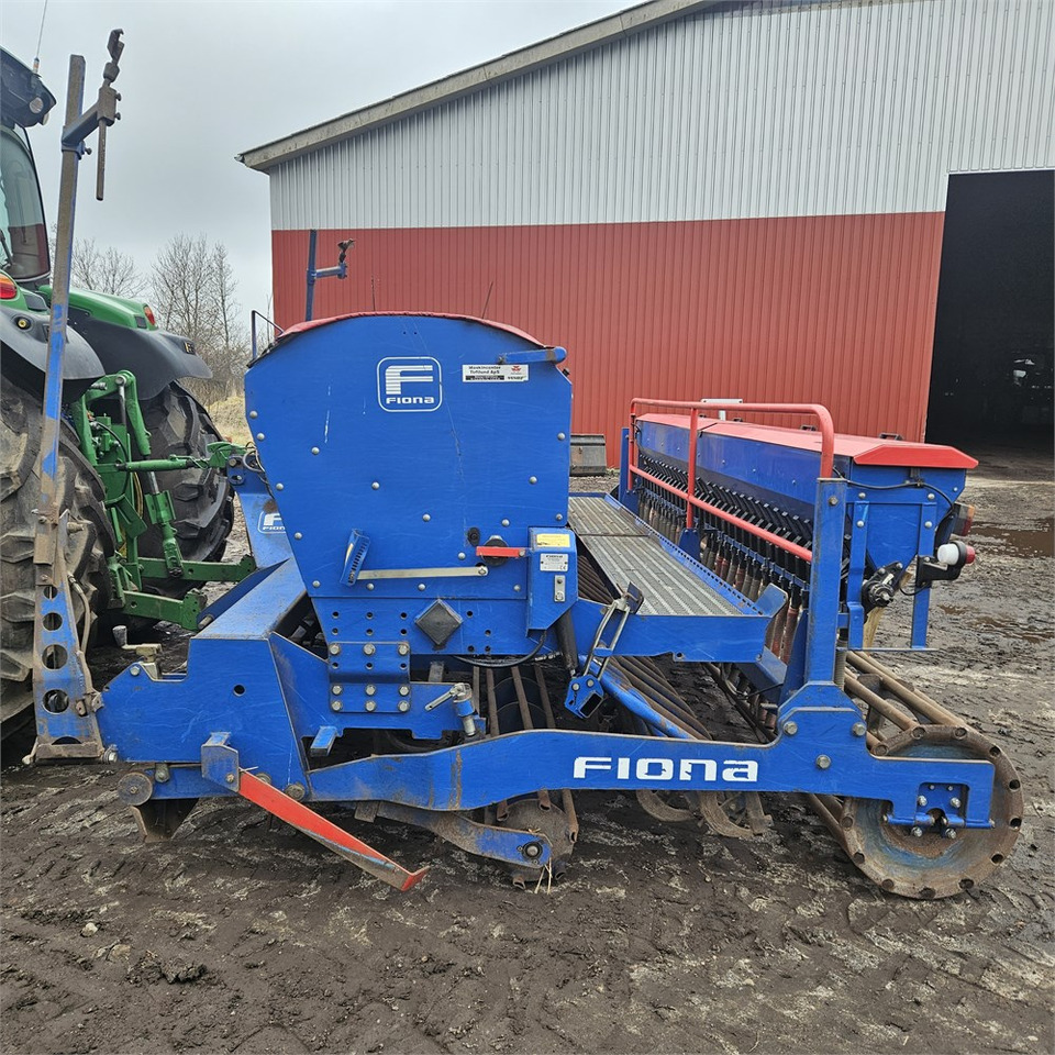 Fiona Orion XR 4.00 - SEEDCOM XR VB 4.0 - Посевная техника: фото 4 Fiona Orion XR 4.00 - SEEDCOM XR VB 4.0 - Посевная техника: фото 4