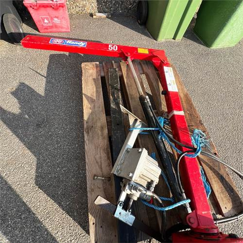 HMF Handy 52 TM - Грузовик бортовой/ Платформа: фото 5 HMF Handy 52 TM - Грузовик бортовой/ Платформа: фото 5