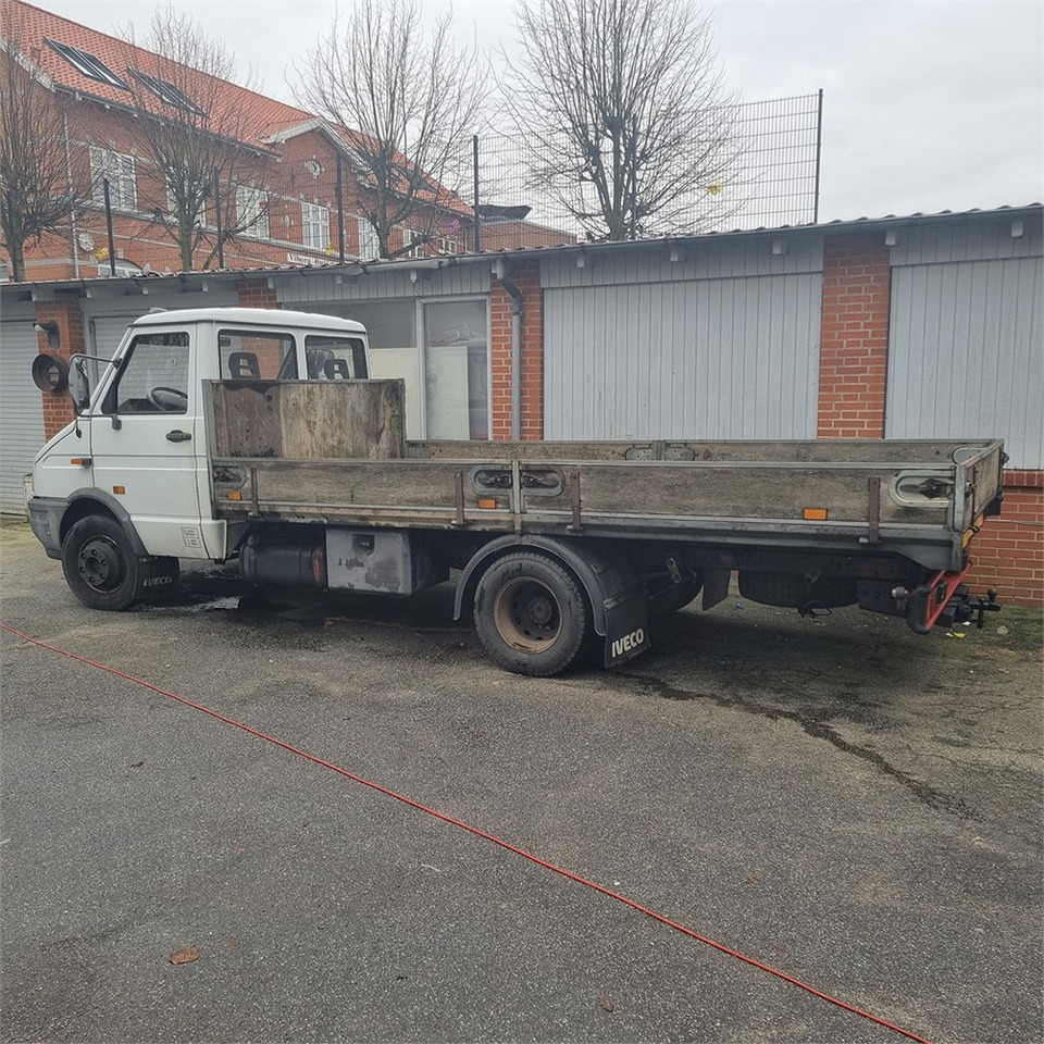 Iveco Daily 50C13, 2,8 TD - Грузовик бортовой/ Платформа: фото 5 Iveco Daily 50C13, 2,8 TD - Грузовик бортовой/ Платформа: фото 5