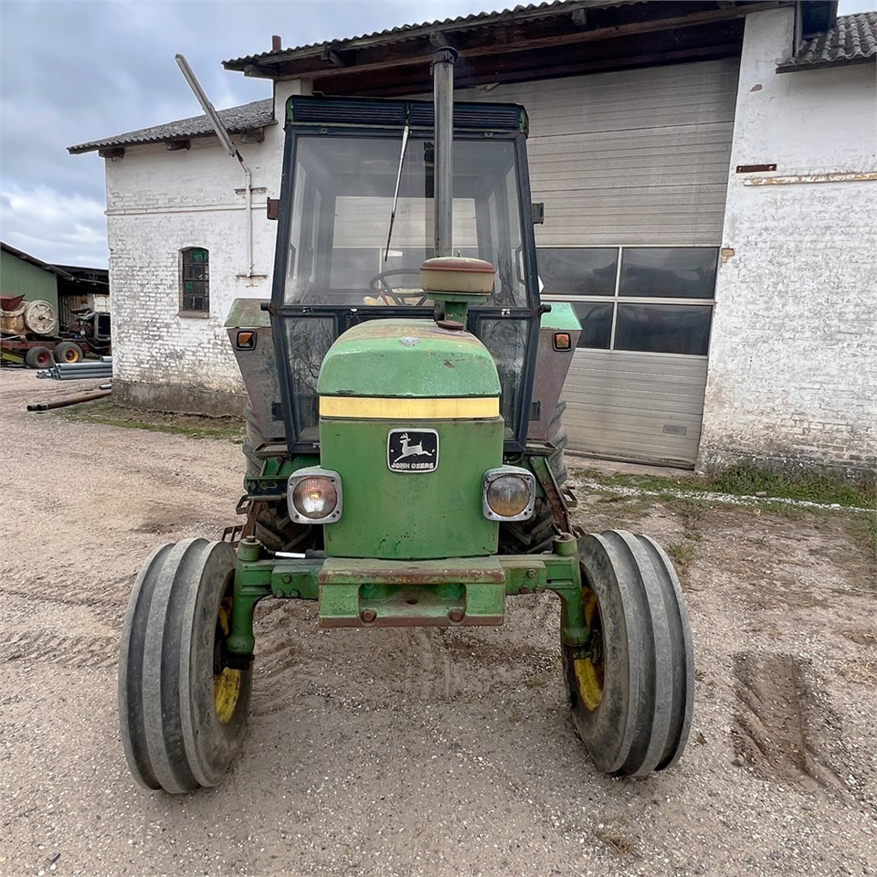John Deere 2140 - Трактор: фото 5 John Deere 2140 - Трактор: фото 5