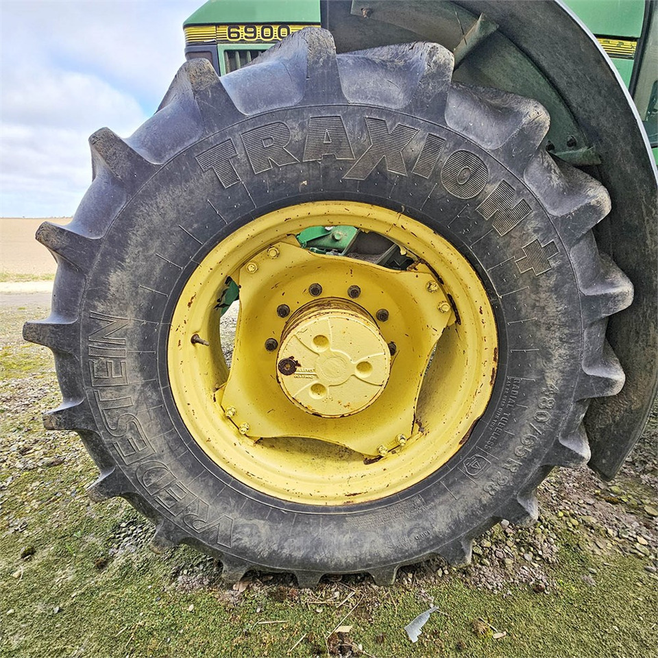 Трактор John Deere 6900: фото 40